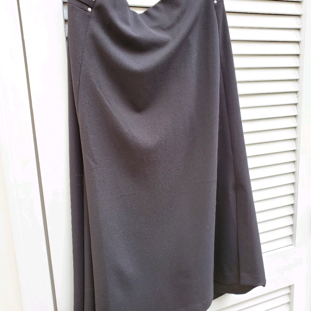 Avenue Black Skirt